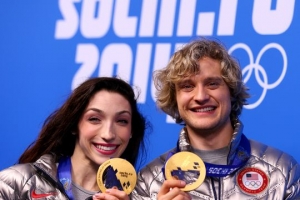 This season's lineup of stars includes Olympic champions Meryl Davis and Charlie White.  <br/>