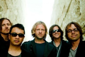  <br/>Switchfoot
