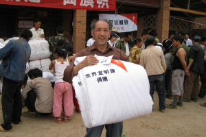 Currently, World Vision has been working in three counties of Guangyuan City and two counties in Deyang City, Sichuan province; they have passed out 31,000 blankets, 7,000 sets of tent materials, and have build temporarily shelters, benefitting 2,000 people. <br/>World Vision 