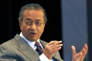 The ex PM of Malaysia accuses the CIA, Boeing of withholding crucial information concerning the plane's location. (AP) <br/>
