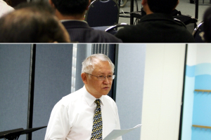 wing lam (above) and Rev. Wally Yew (center) each held a workshop on financial management and pastoral pressure management. The participants in the audience actively asked the speakers questions. <br/>(Gospel Herald/Sharon Chan)
