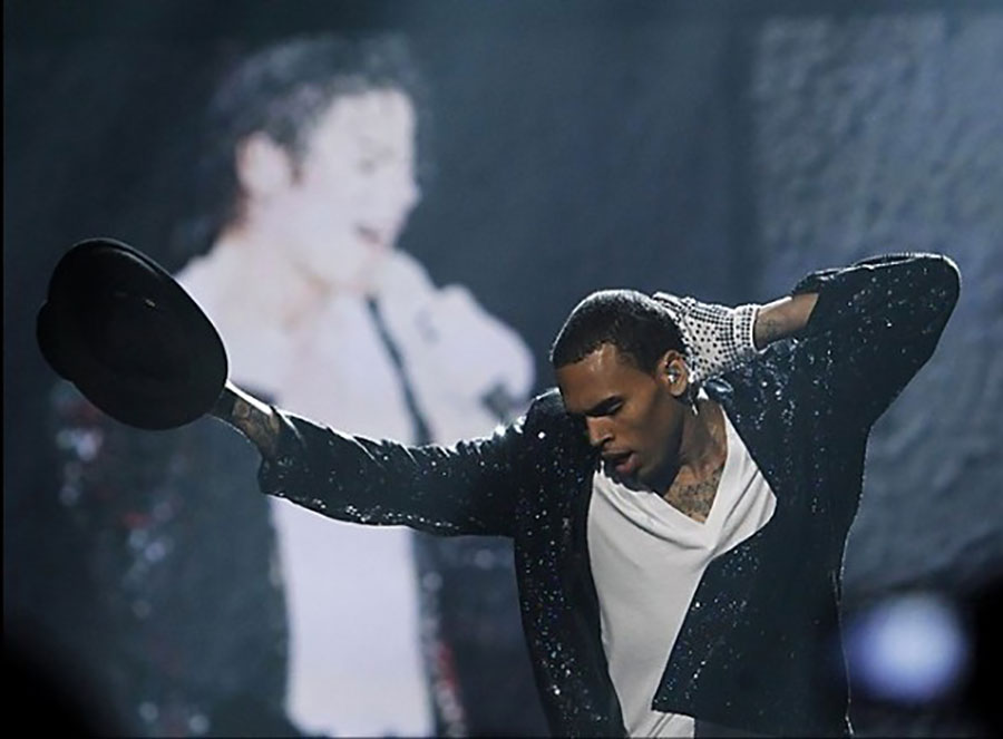 Chris Brown honors Michael Jackson at the 2010 BET Awards