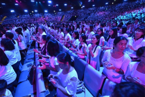 Thousands of Christians in Singapore gather to wear white (Photo: Faith Community Baptist Church/Facebook) <br/>