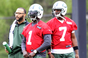 Vick(1) could get called on to replace Smith(7), if the Jets fall behind this week. <br/>AP