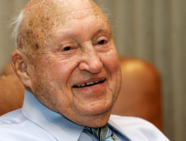 The founder of Chick-fil-A, S. Truett Cathy died at 93 on September 8, 2014. (AP) <br/>