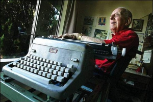 Father of ASCII art Paul Smith (September 21, 1921 – June 25, 2007), American typewriter artist <br/>