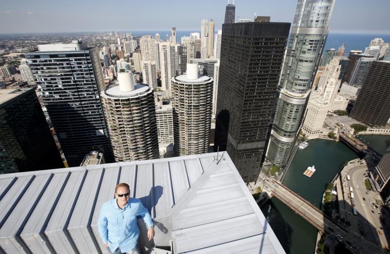 Nik Wallenda Chicago Skyline Tightrope Walk