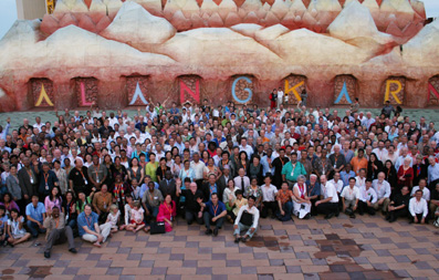 World Evangelical Alliance delegates pose for a photo after their general assembly in Pattaya, Thailand, on Thursday, October 28, 2008. <br/>(Photo: WEA)