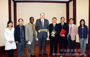 On Nov. 3, World Alliance of Reformed Churches (WARC) chairman Rev. Clifton Kirkpatrick and secretary general Setri Nyomi visited the TSPM/CCC, according to China Protestant Church’s website. <br/>(Source: TSPM/CCC) 