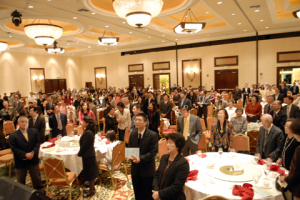 Logos Evangelical Seminary concluded their annual thanksgiving and testimony banquet titled “Cross-Generational Altar of Life – Facing New Generational Challenges” with over 700 participants at a hotel in Los Angeles on Oct. 12. <br/>(LES) 