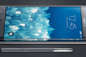 Samsung's Galaxy Note Edge with stylus. Photo: Samsung <br/>