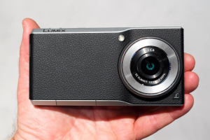 The Panasonic CM1 camera (Photo: CNET) <br/>