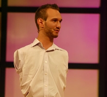 Although Australian Christian motivational speaker Nick Vujicic is without limbs, he lives his life with hope and joy because of God’s love that has inspired him. This past weekend, he shared the miracle of his life to over 40,000 people who crowded the Hong Kong Convention and Exhibition Centre. <br/>(www.lifewithoutlimbs.org)