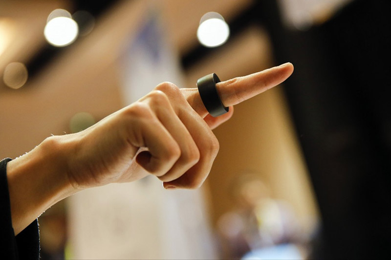Gesture Control Ring at CES