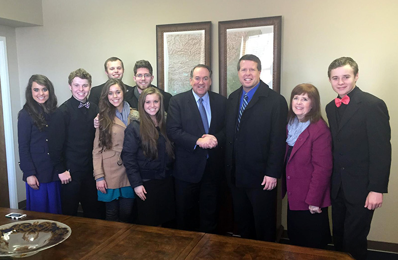 Mike Huckabee and '19 Kids and Counting' Duggar Family