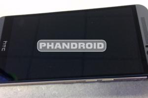 HTC One M9 leaked photos show a moved power button to the right side. Photo: Phandroid <br/>