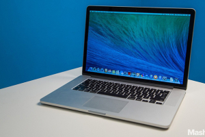15-inch MacBook Pro showing off Retina Display. Photo: Mashable <br/>